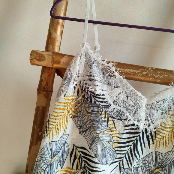 Lace Trim Boho Cami Top - Picture 7 of 14